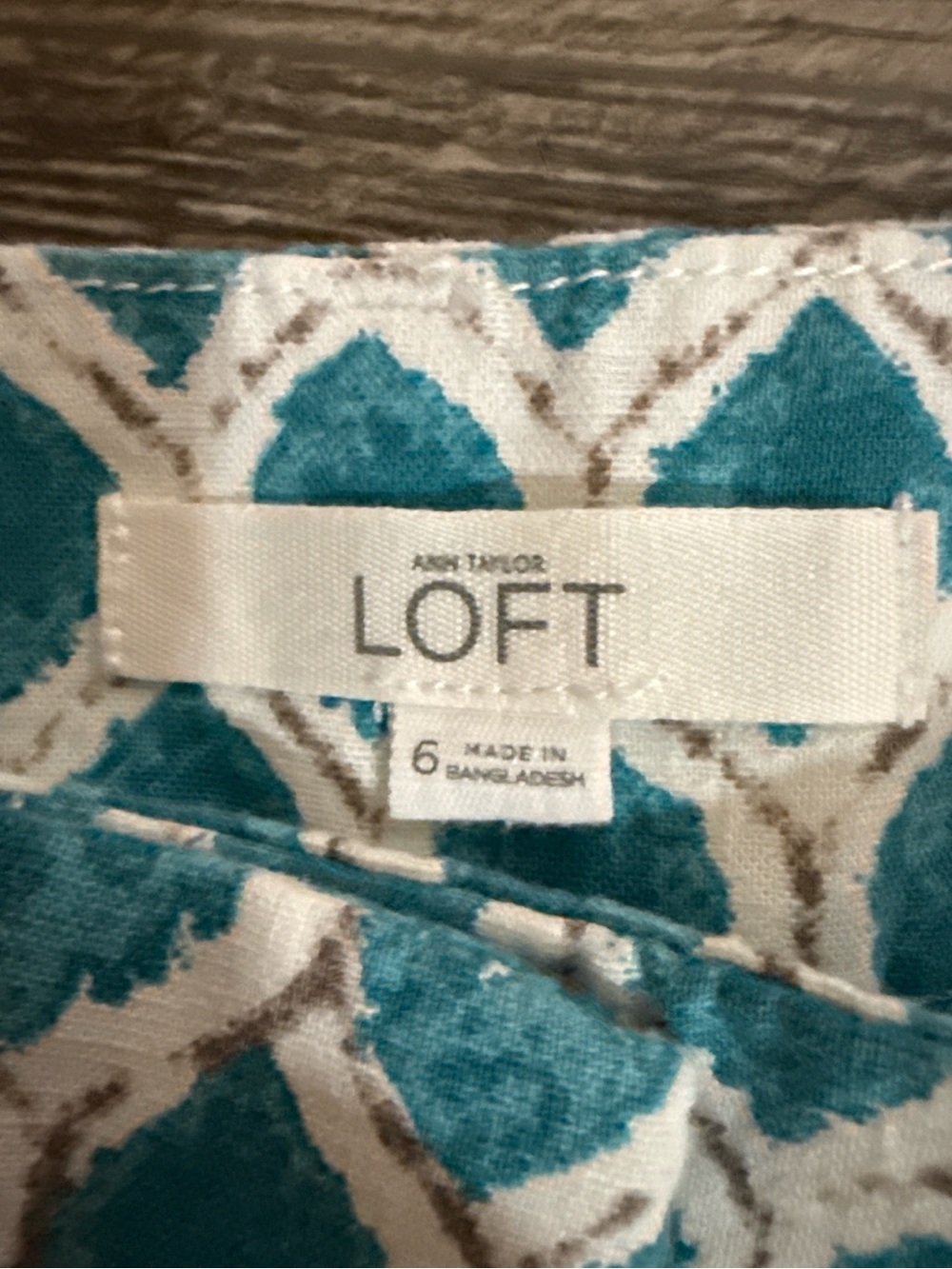 LOFT Riviera Linen Blend Shorts Turquoise Geometric Print Size 6 - Picture 6 of 11